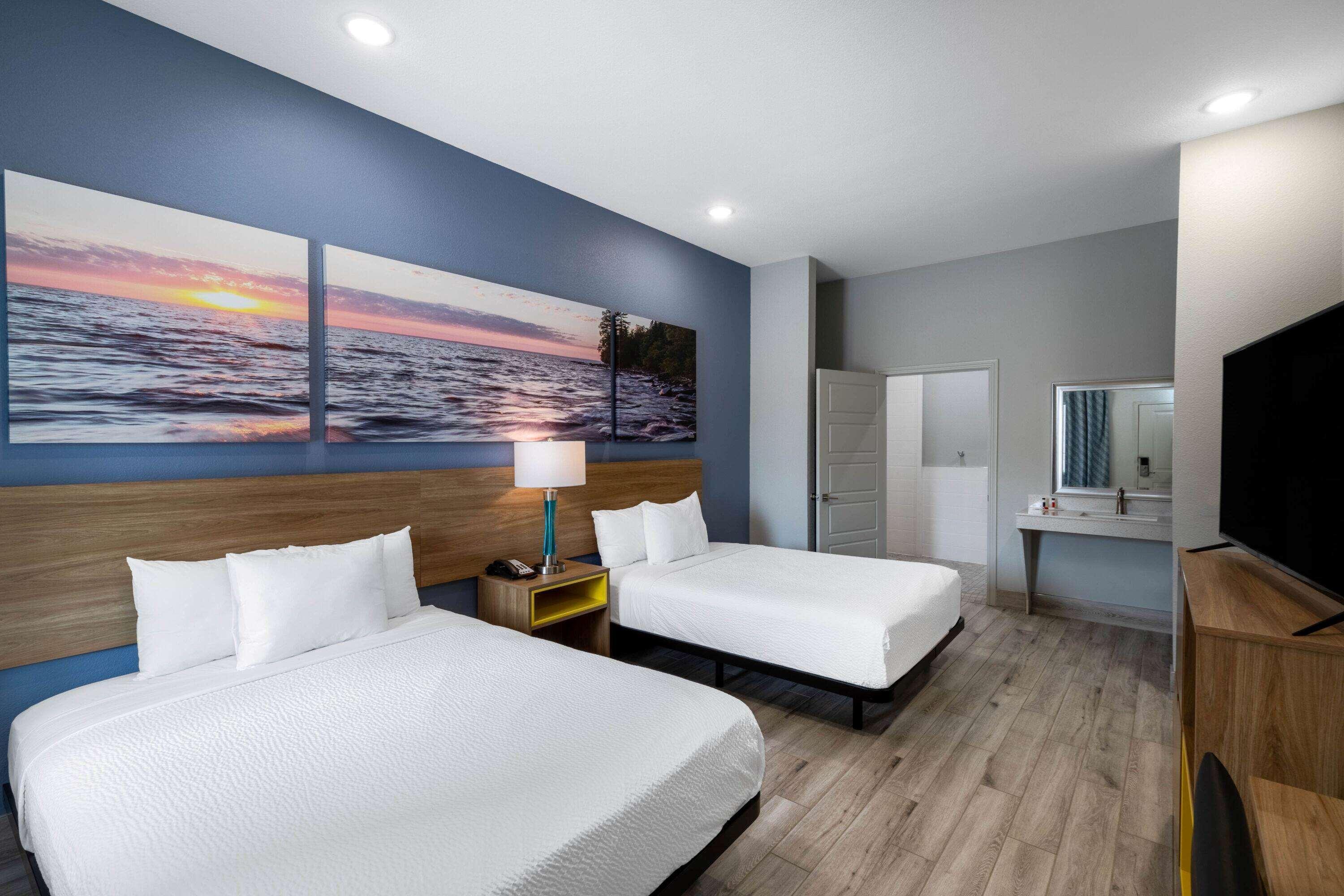 Hotel Days & By Wyndham Downtown/university Of 3*